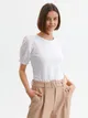 Bawełniany t-shirt damski z bufiastymi rękawami