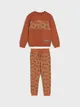 Wygodny komplet dresowy wykonany z bawełny i z motywem Scooby Doo na całości. - brązowy