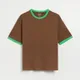 Brązowa koszulka z zielonym akcentem - Brązowy