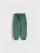 Dresowe spodnie typu jogger, wykonane z przyjemnej w dotyku dzianiny z bawełną. - ciemny turkus