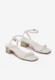Białe Sandały z Cienkimi Paseczkami na Metalicznym Słupku Misan
