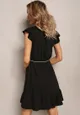 Czarna Sukienka o Rozkloszowanym Fasonie z Bawełny Ozdobiona Falbankami Kadan