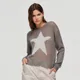 Luźny sweter z motywem gwiazdy brązowy - Szary