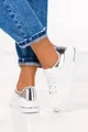 Białe sneakersy na platformie damskie sznurowane casu mb-122