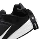 Męskie buty do biegania po asfalcie z systemem łatwego wkładania i zdejmowania Nike Revolution 6 FlyEase Next Nature (bardzo szerokie) - Czerń