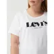 Levi's Plus T-shirt PLUS SIZE z nadrukiem z logo — Levi’s® x GNTM