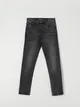 Spodnie jeansowe o kroju slim, wykonane z bawełnianej tkaniny z dodatkiem elastycznych włókien. - czarny